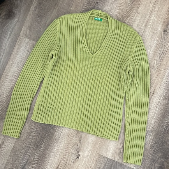 Vintage Y2K Benetton Ribbed Chartreuse Green V Neck Cotton Knit Sweater Womens - Picture 3 of 7